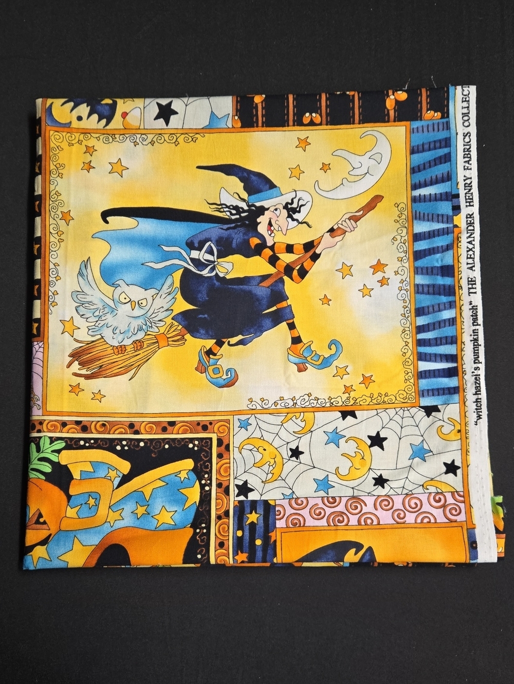 🎃🎃🎃2006 Witch Hazel's Pumpkin Patch Alexander Henry Fabrics Collection 1/2 Yd